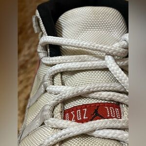 Air Jordan 11 retro platunum tint